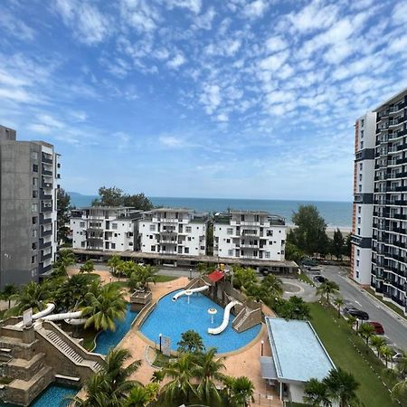 Swiss Garden Residence Pool Sea View Beach Resort Luxury Apartment & Family Suite クアンタン エクステリア 写真